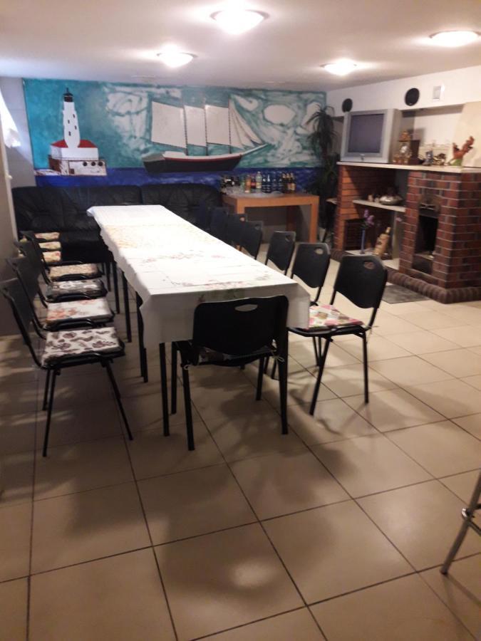 U Wikinga Hotel Zastan Buitenkant foto